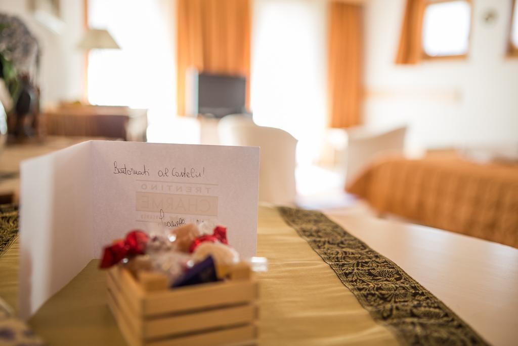 Castelir Suite Hotel Panchia Oda fotoğraf